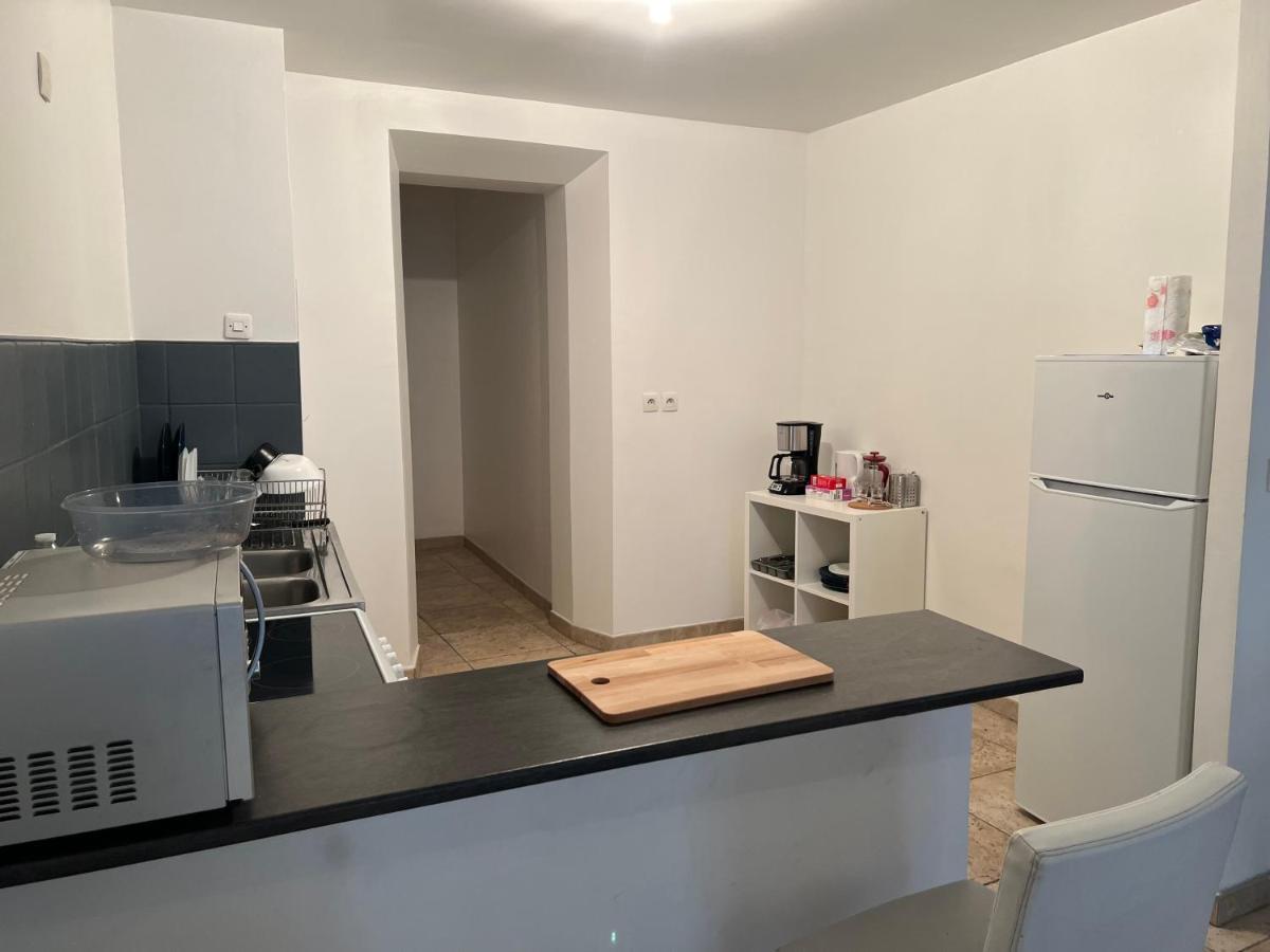 Le Relais De Saint Loup 1 A 66 Personnes Apartment Montereau-faut-Yonne Ngoại thất bức ảnh